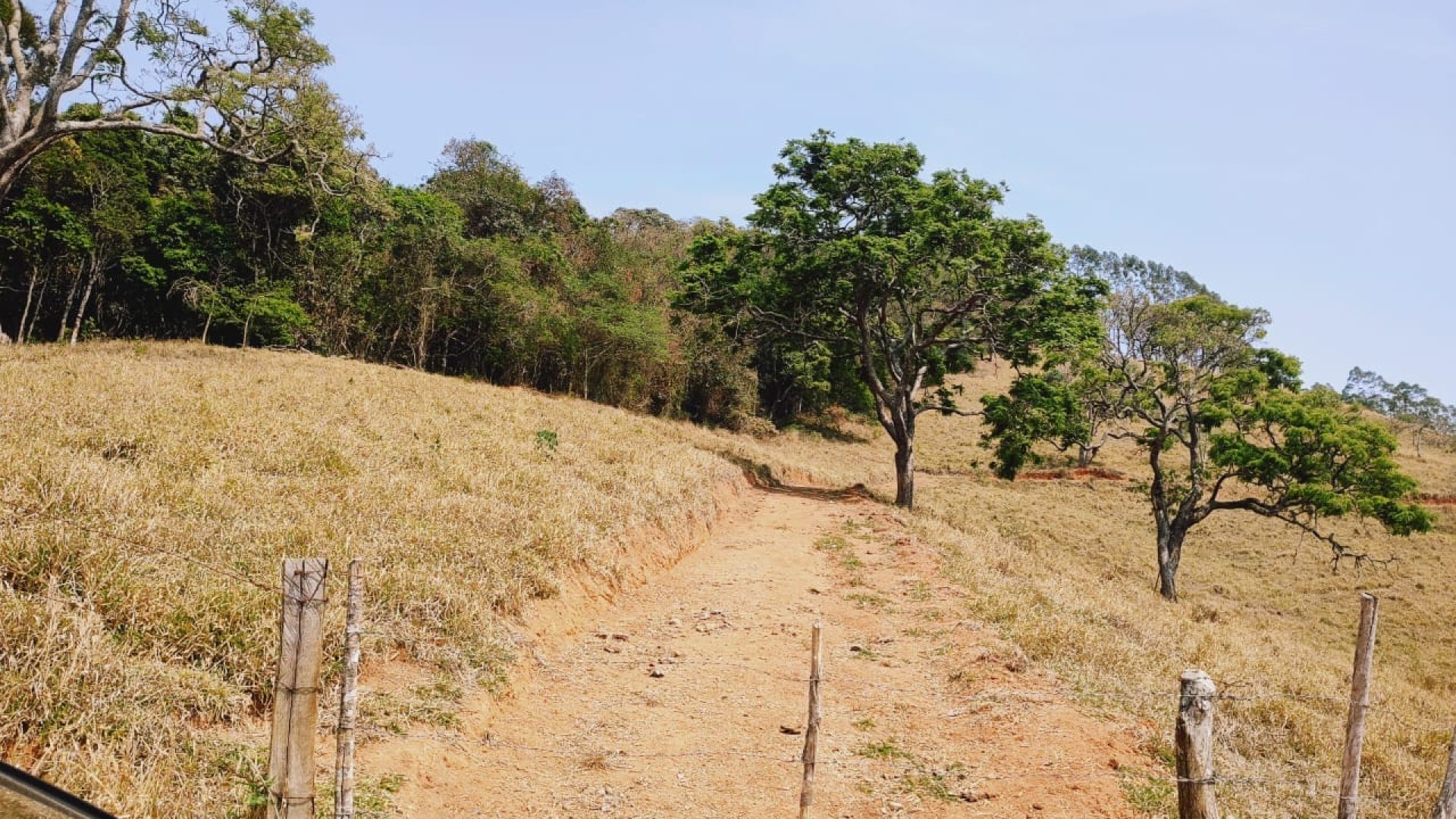 Alto Das Montanhas Terreno Rural de 20.000 m² Em Cambuí, MG (16)