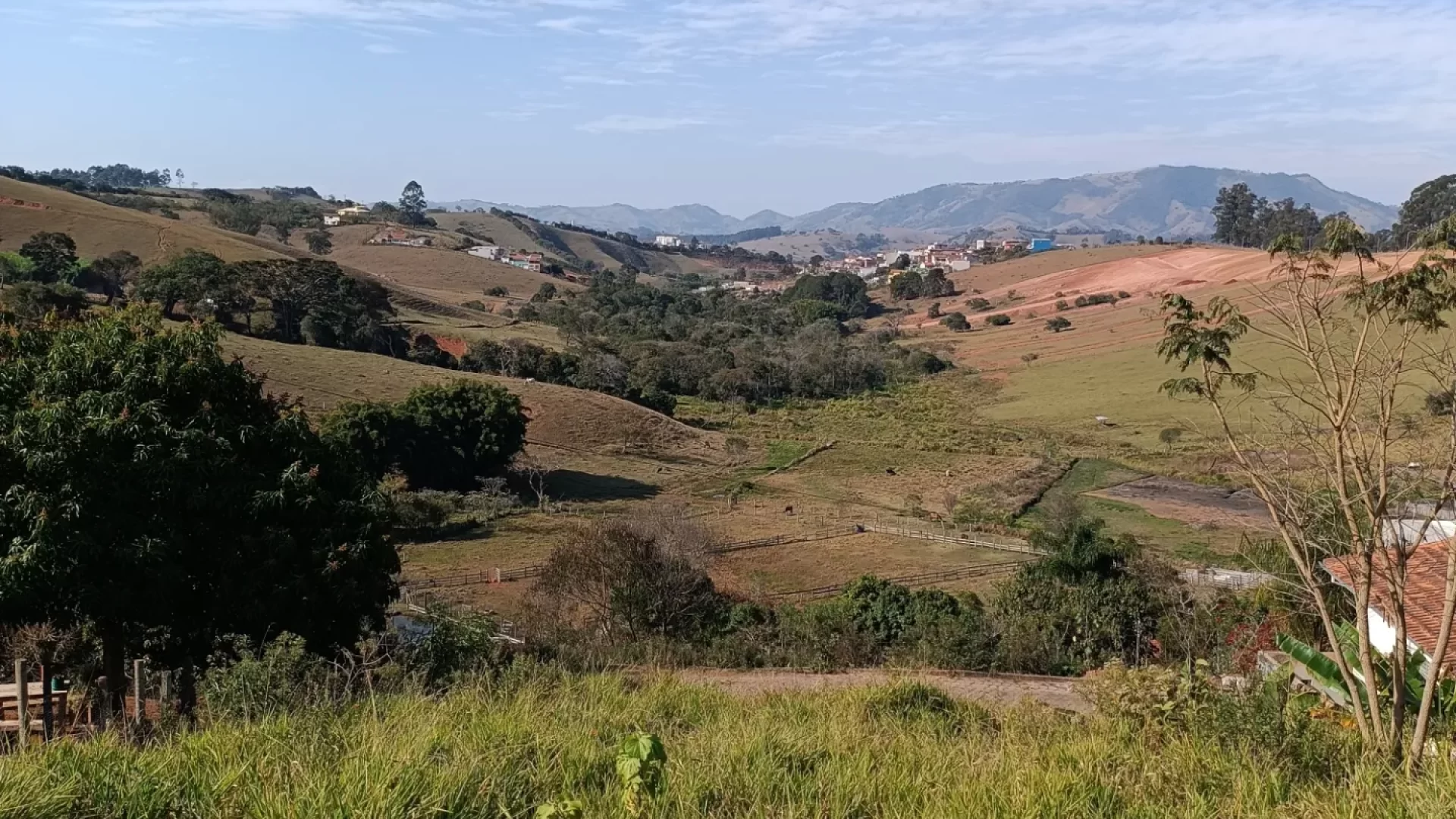 Lote em Cambuí (3)