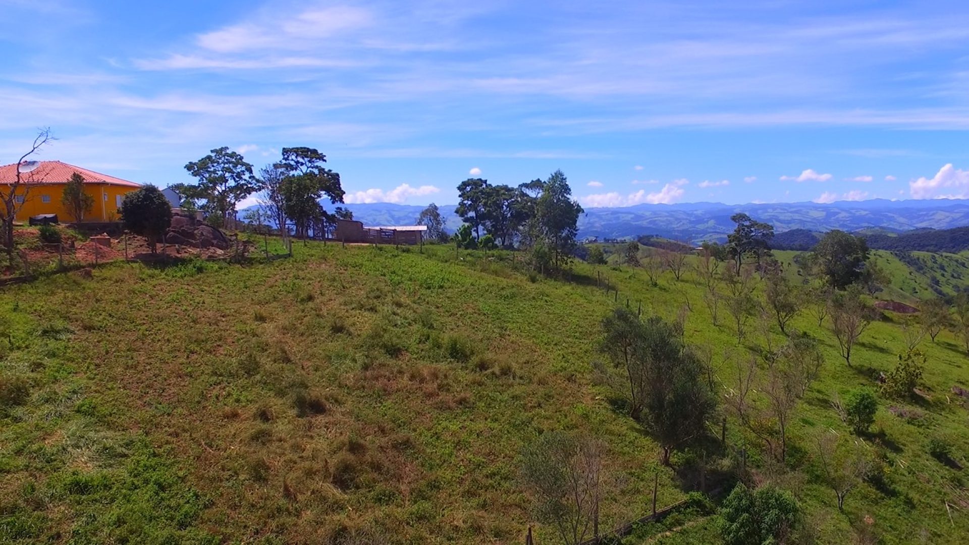 Ótimo Sítio de 190.000m² com Maravilhosa Vista Panorâmica para Serra da Mantiqueira em Cambuí - MG, silva corretor (36)