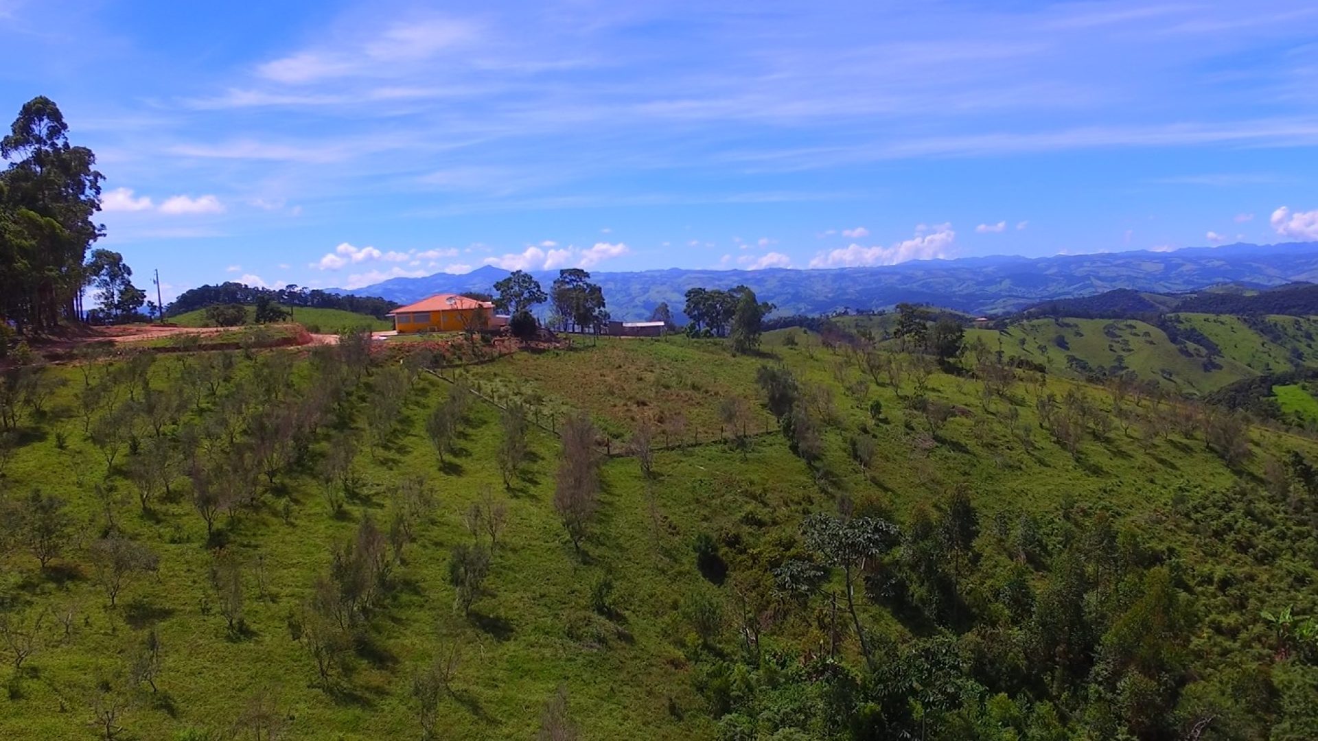 Ótimo Sítio de 190.000m² com Maravilhosa Vista Panorâmica para Serra da Mantiqueira em Cambuí - MG, silva corretor (52)