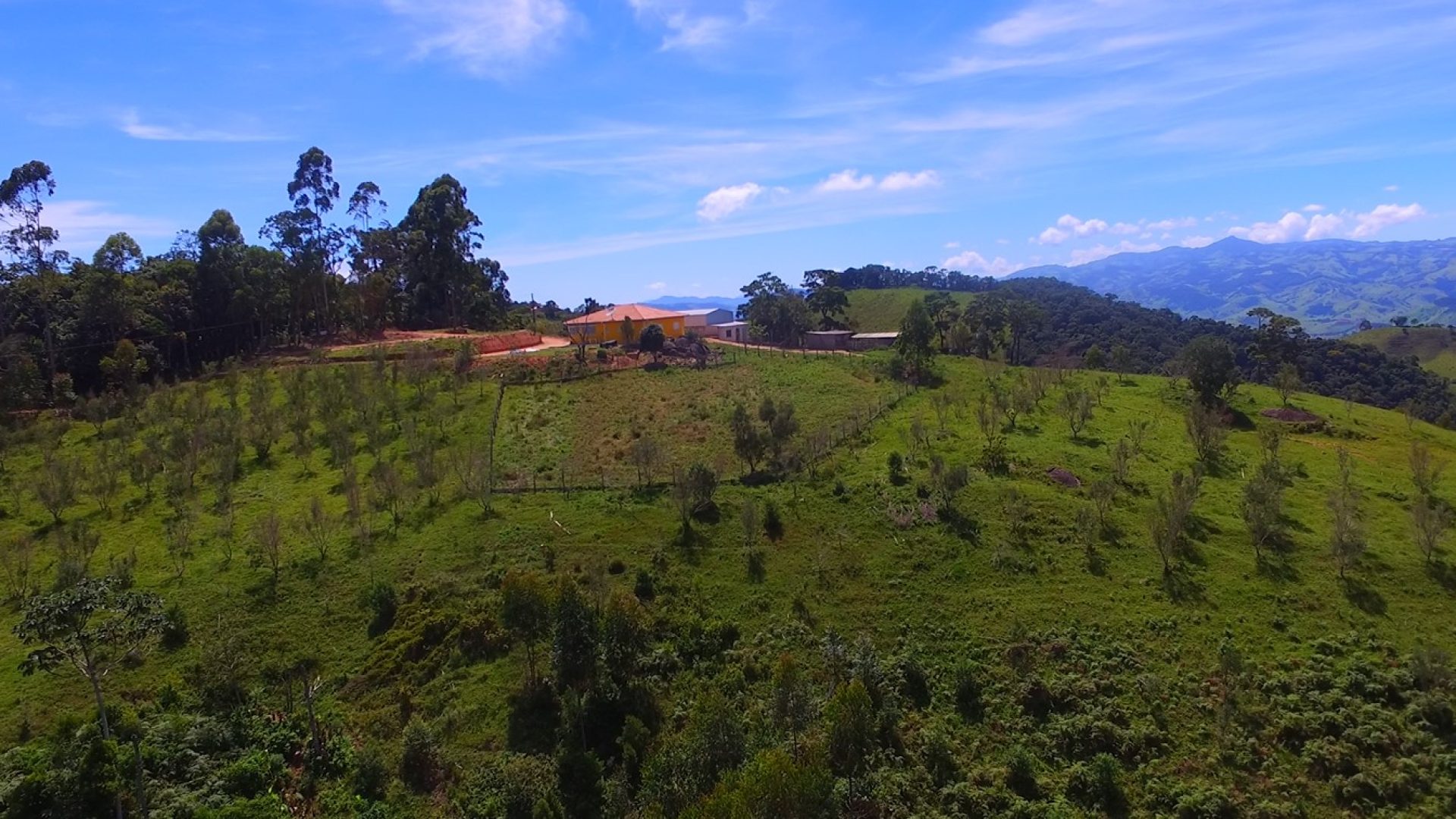 Ótimo Sítio de 190.000m² com Maravilhosa Vista Panorâmica para Serra da Mantiqueira em Cambuí - MG, silva corretor (53)