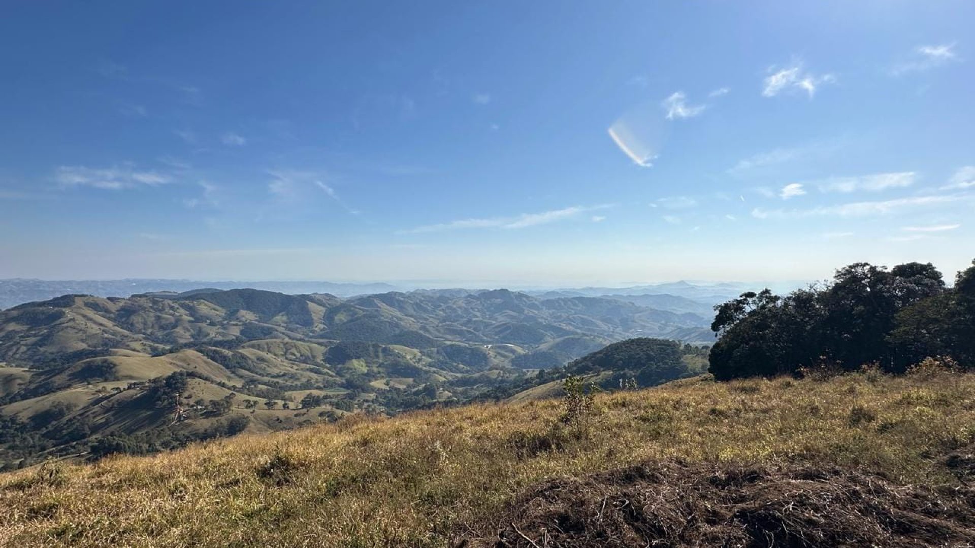 TERRENO RURAL A VENDA NA SERRA DA MANTIQUEIRA COM VISTA PANORAMICA (2)