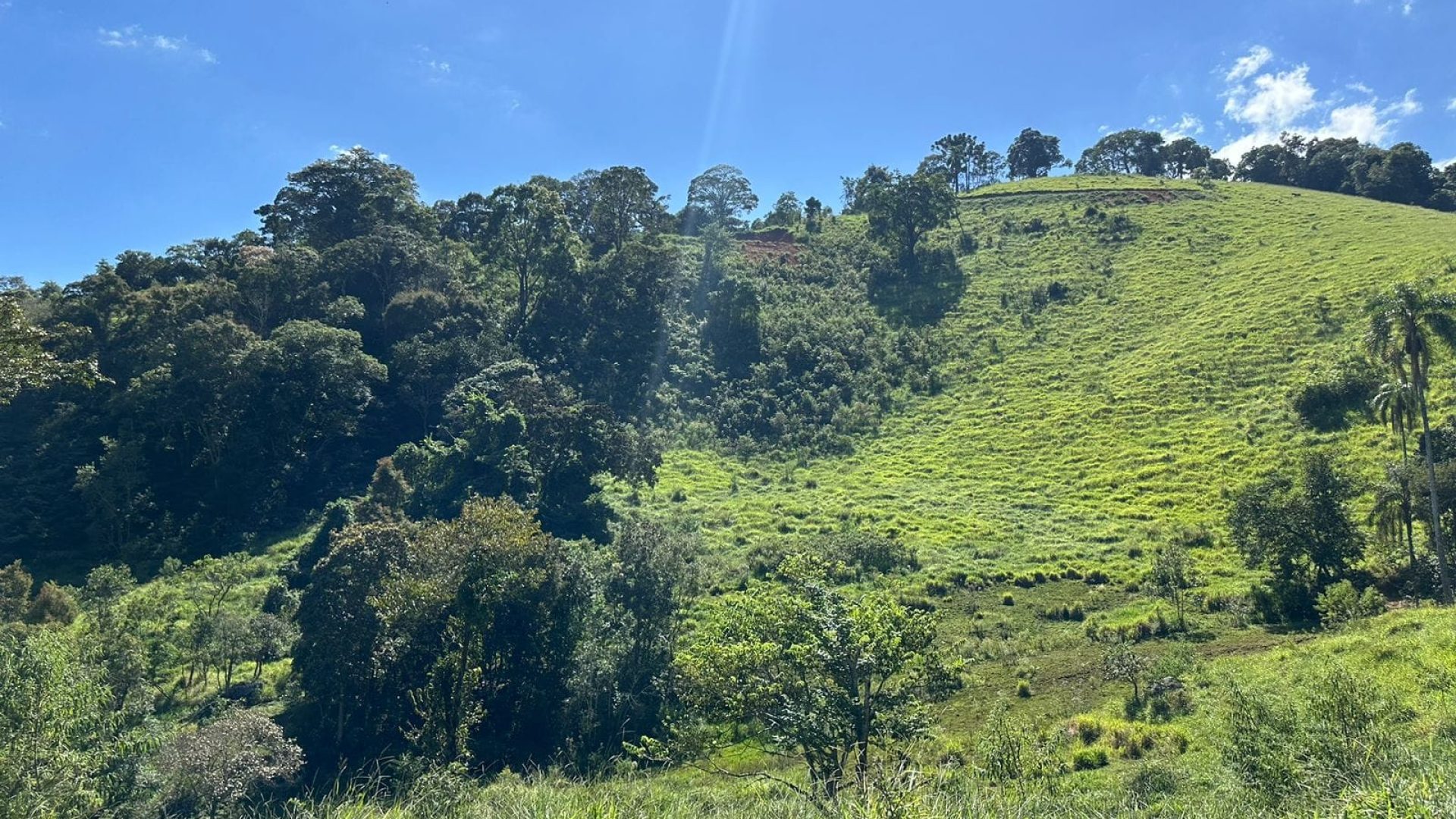 Terreno Rural com linda vista panorâmica para as montanhas (3)