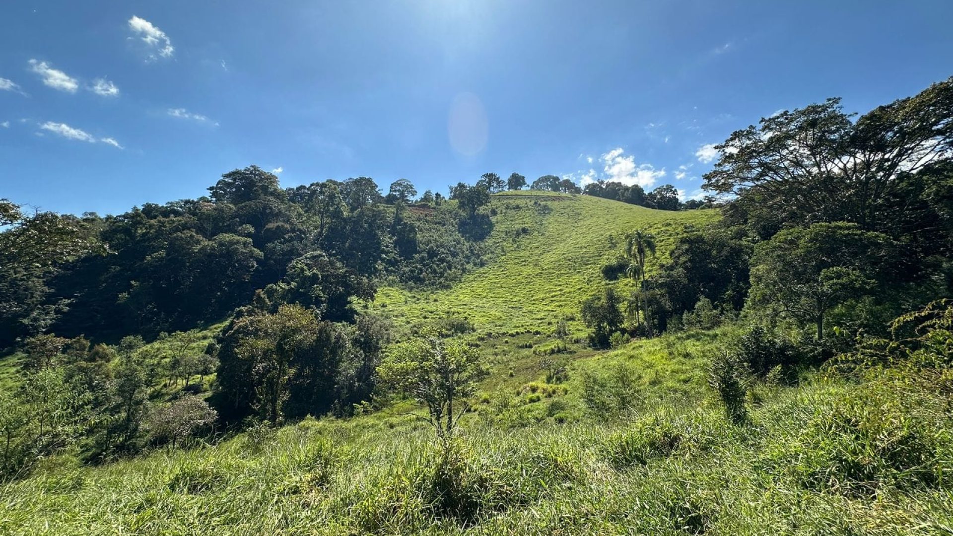 Terreno Rural com linda vista panorâmica para as montanhas (5)