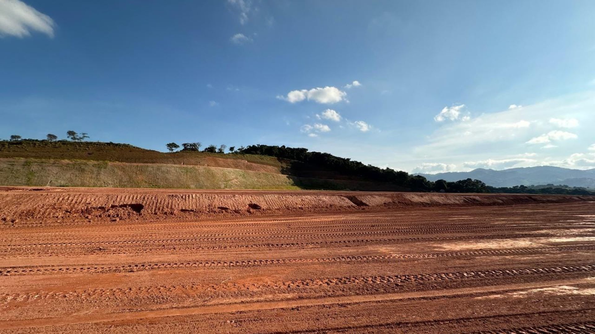 área industrial, Cambuí, Sul de Minas, 186.000m², platô, Rodovia Fernão Dias, fácil acesso, logística, galpão, centro de distribuição, localização estratégica, investimento, terreno industria (10)