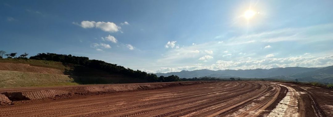 área industrial, Cambuí, Sul de Minas, 186.000m², platô, Rodovia Fernão Dias, fácil acesso, logística, galpão, centro de distribuição, localização estratégica, investimento, terreno industria (11)