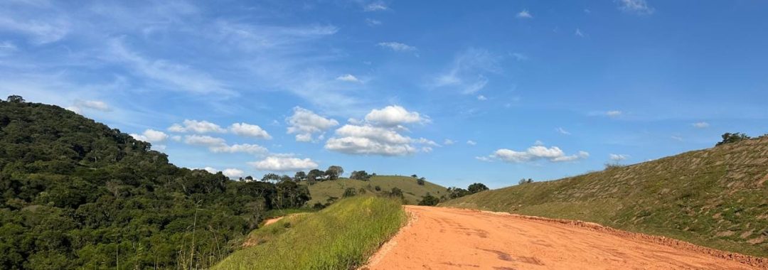 área industrial, Cambuí, Sul de Minas, 186.000m², platô, Rodovia Fernão Dias, fácil acesso, logística, galpão, centro de distribuição, localização estratégica, investimento, terreno industria (3)
