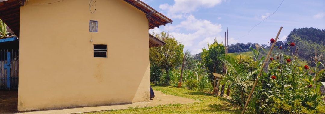 chacara-a-venda-de-1-800m²-com-casa-na-cidade-de-corrego-do-bom-jesus-no-sul-de-minas (3)