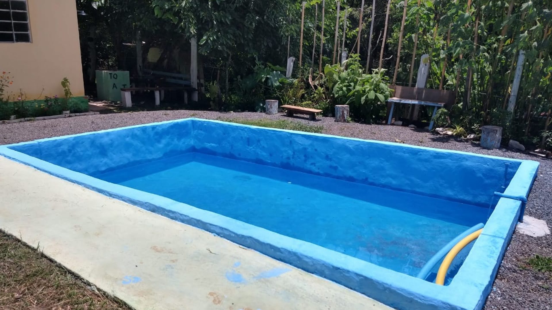 chacara-a-venda-em-cambui-com-casa-e-piscina-20-000m² (7)