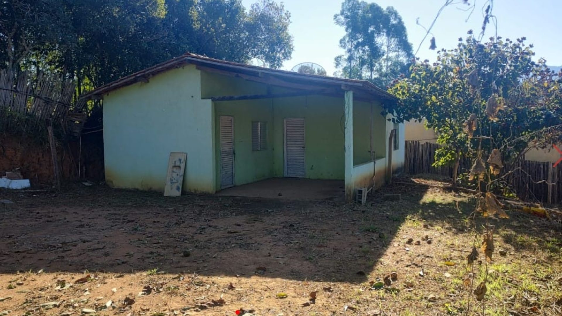 chacara-a-venda-em-cambui-de-2-500m² (9)