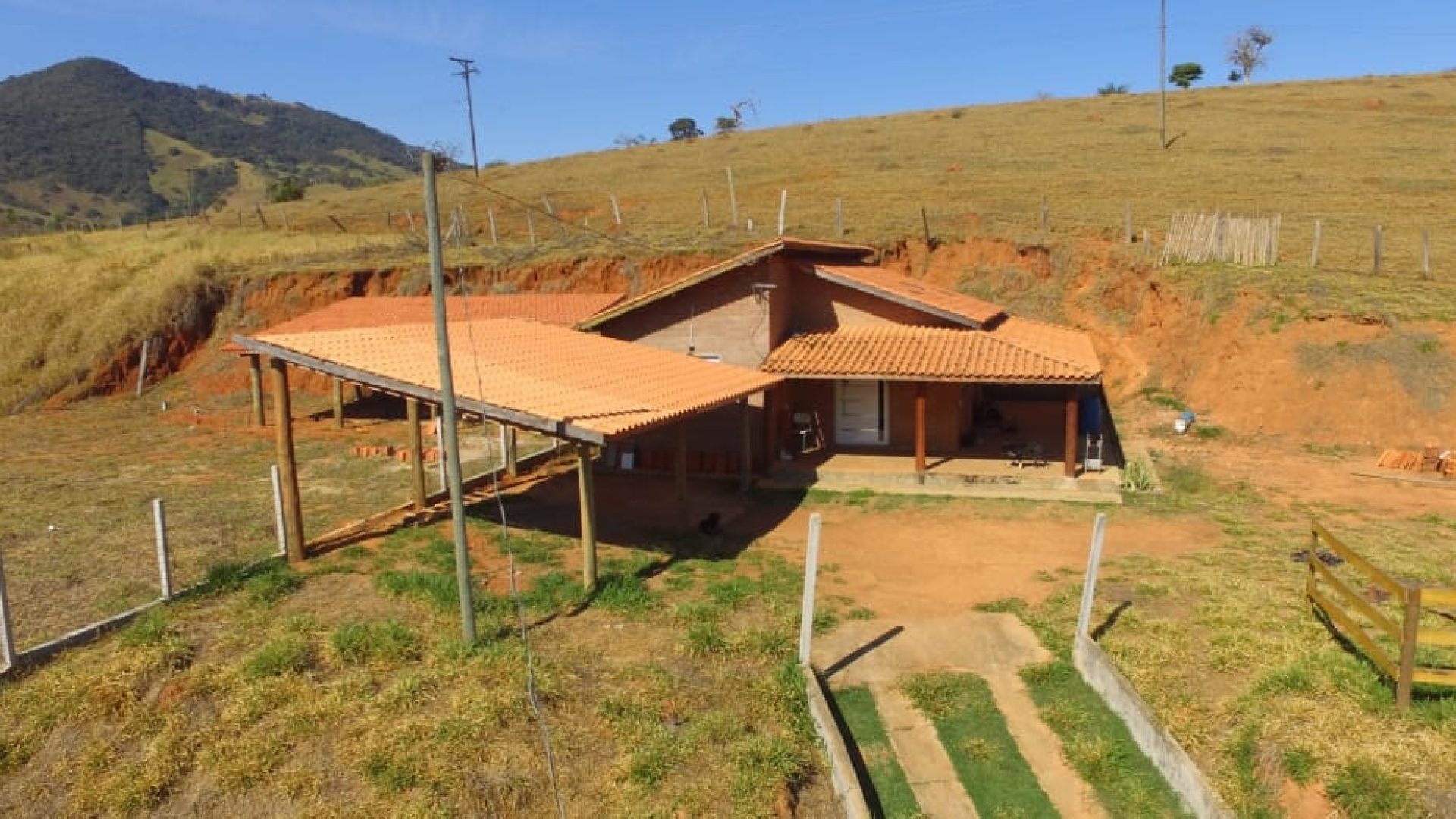 chacara, corregodobomjesus, suldeminas, casaestilochale, poçosemiartesiano, internetfibraoptica, chacaracomcasa, proximodoasfalto, imoveisrurais, silvacorretordeimoveis (8)