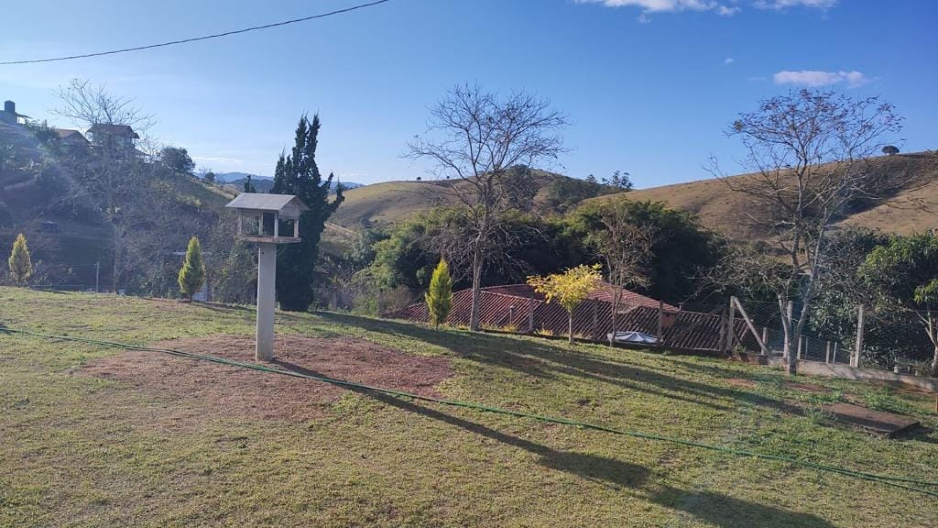 chacara-de-3-600m-com-casa-e-vista-panoramica-cambui-mg (1)