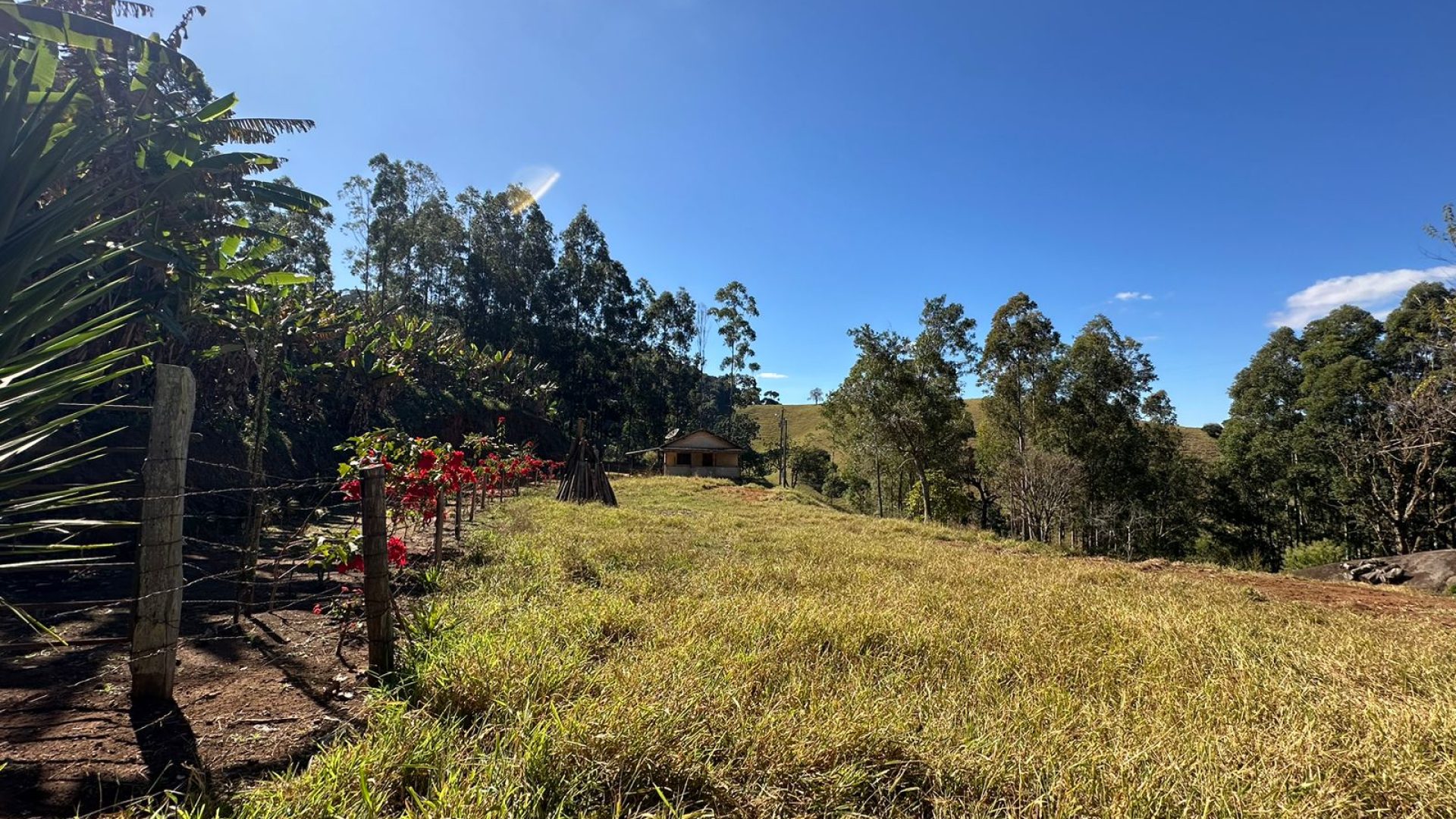 chacara-no-alto-das-montanhas-a-venda (11)