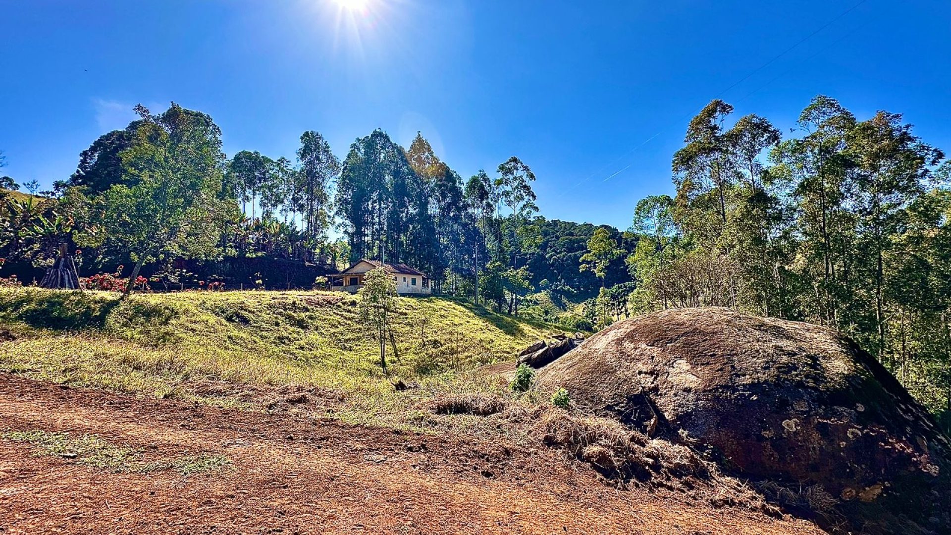 chacara-no-alto-das-montanhas-a-venda (7)