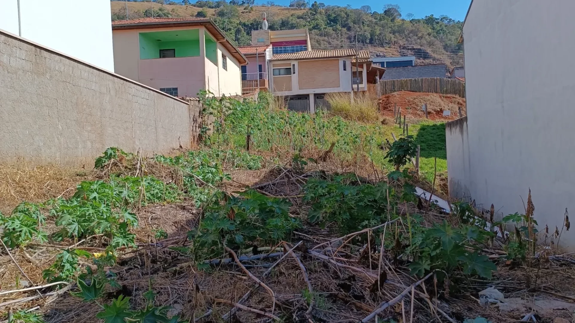 lote-urbano-200m²-a-venda-em-cambui-mg (2)