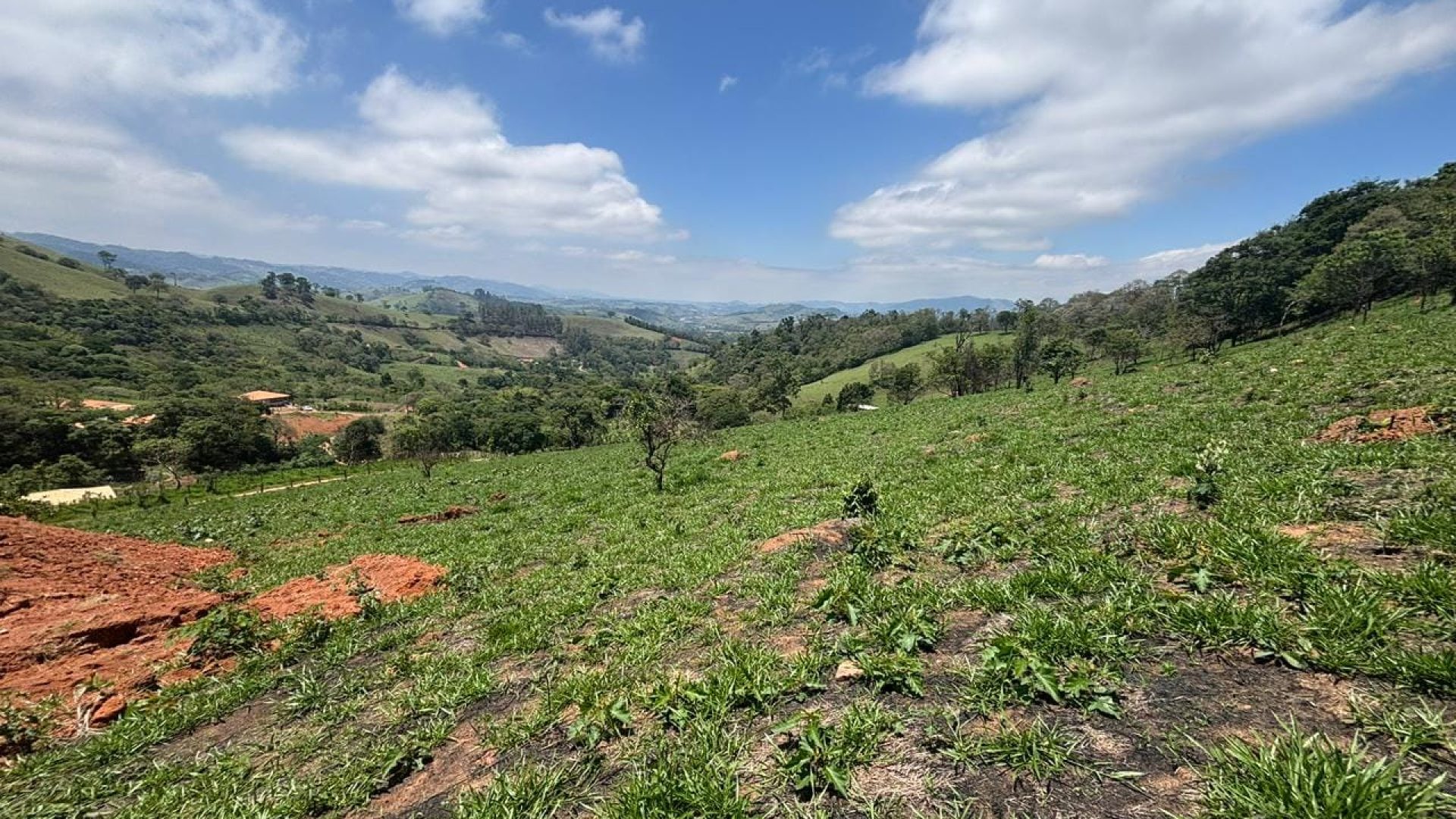 terreno-de-35-000m²-com-terraplanagem-agua-e-vista-panoramica-a-3-km-da-fernao-dias (6)