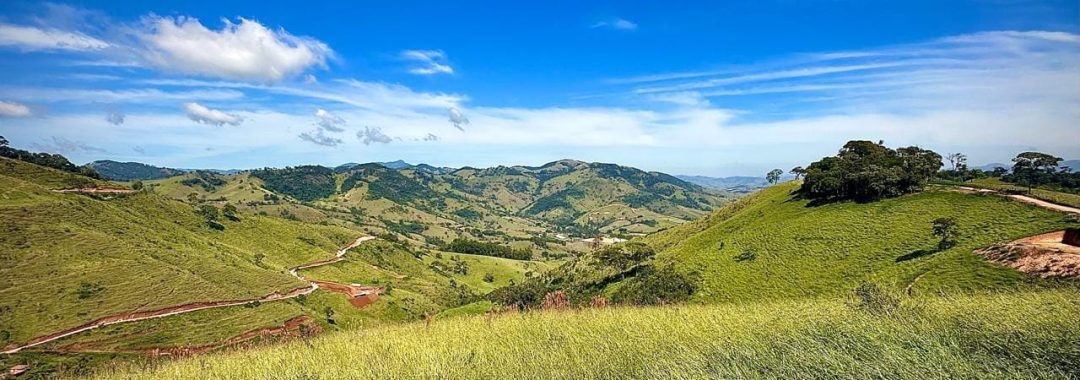 terreno-exclusivo-a-venda-no-caminho-da-fe-20-200-m²-com-vista-para-a-serra-da-mantiqueira (2)