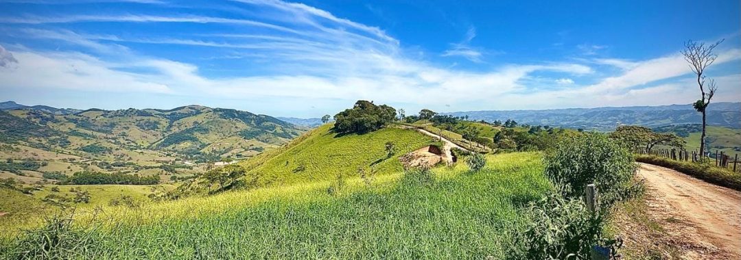 terreno-exclusivo-a-venda-no-caminho-da-fe-20-200-m²-com-vista-para-a-serra-da-mantiqueira (4)