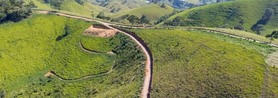 terreno-exclusivo-a-venda-no-caminho-da-fe-20-200-m²-com-vista-para-a-serra-da-mantiqueira (4)
