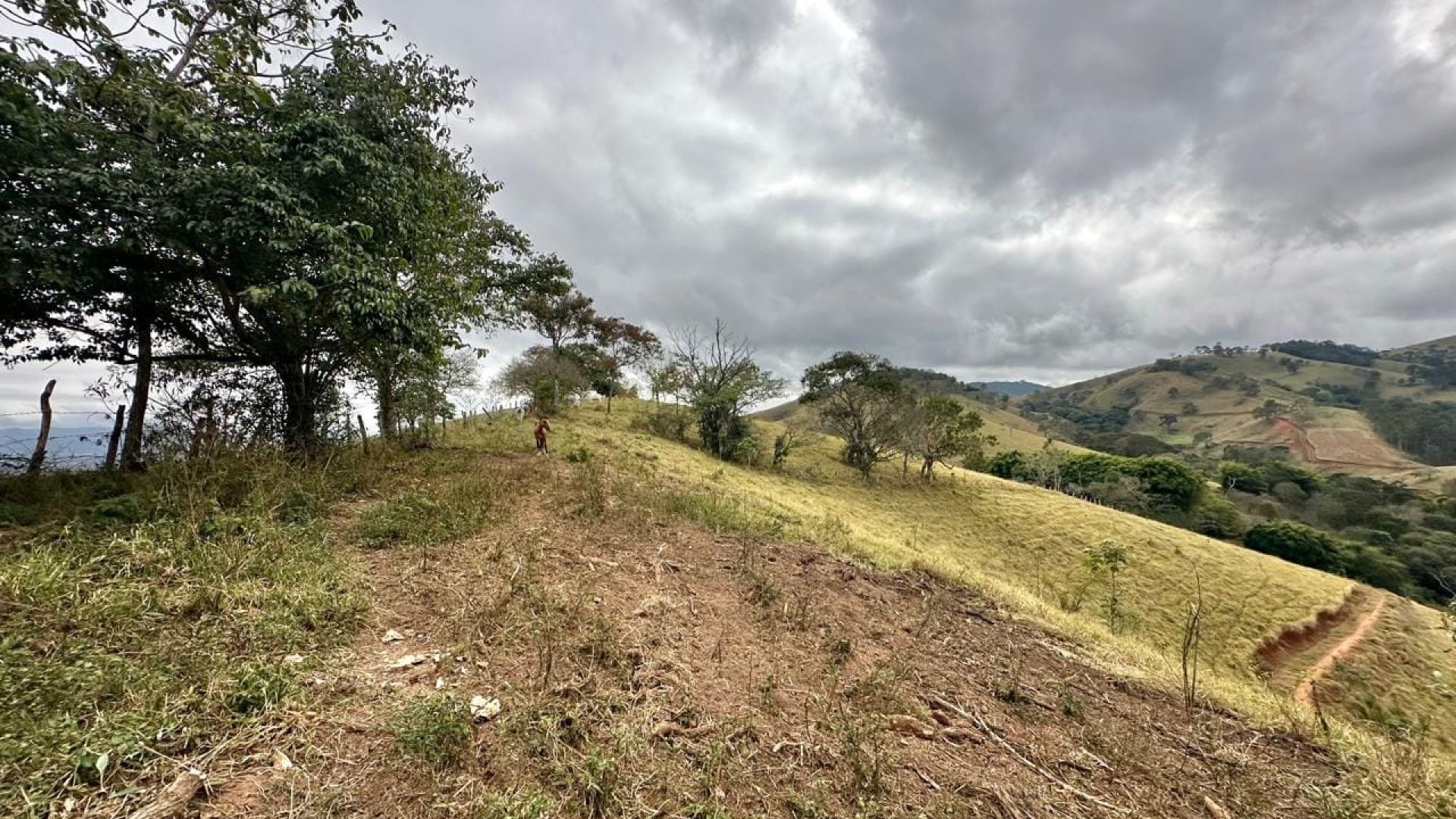 terreno-rural-de-100-000m²-corrego-do-bom-jesus-mg-serra-da-mantiqueira (10)