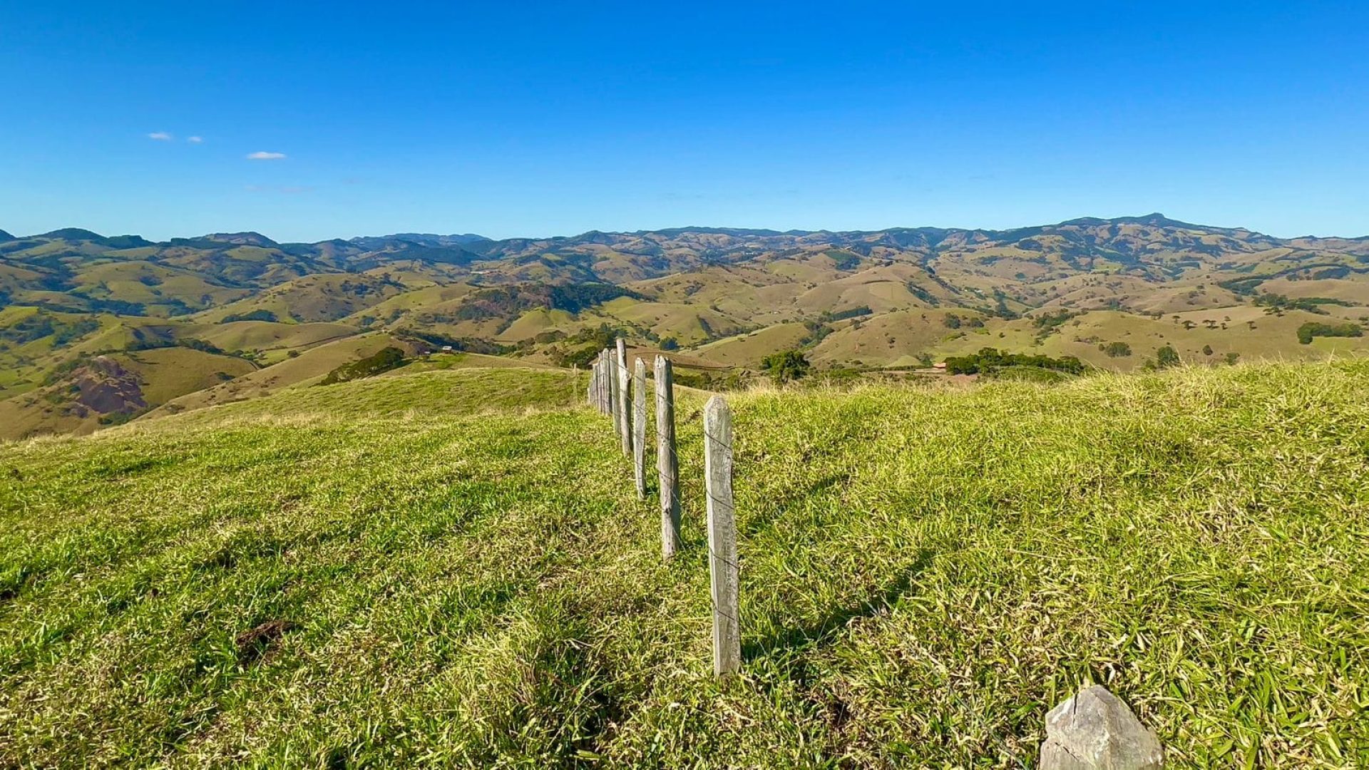 terreno-rural-de-130-000m²-com-uma-das-vistas-mais-belas-do-sul-de-mg (14)