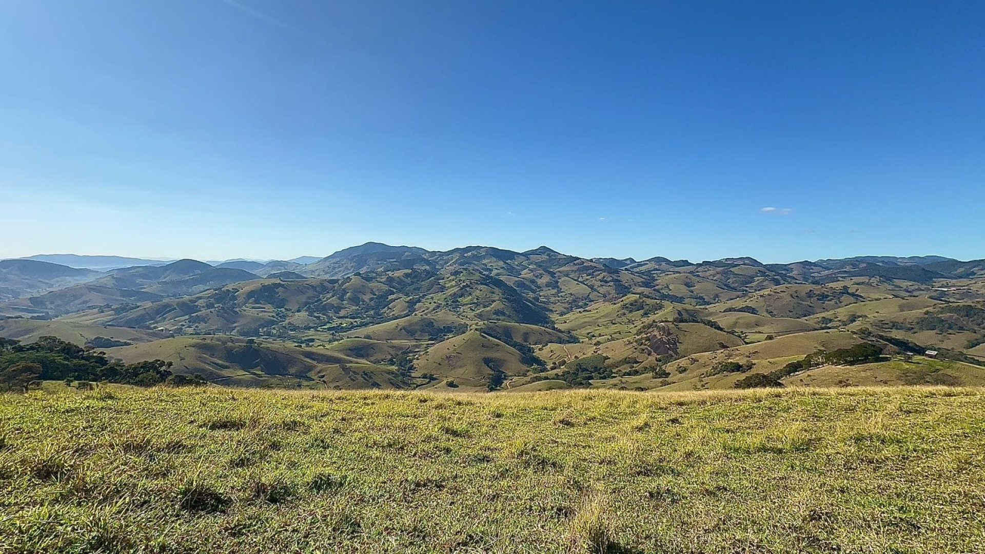 terreno-rural-de-130-000m²-com-uma-das-vistas-mais-belas-do-sul-de-mg (25)