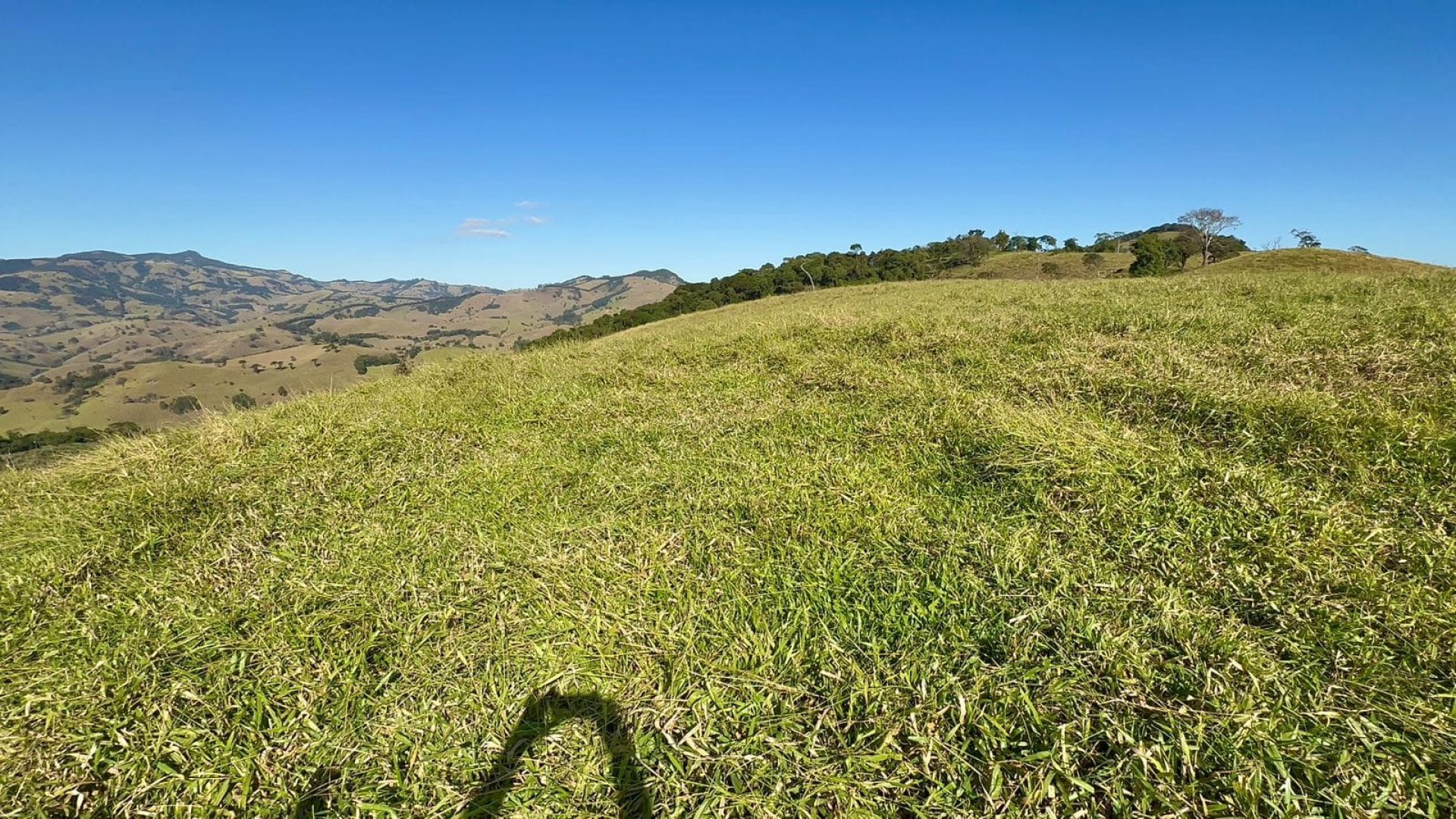 terreno-rural-de-130-000m²-com-uma-das-vistas-mais-belas-do-sul-de-mg (8)