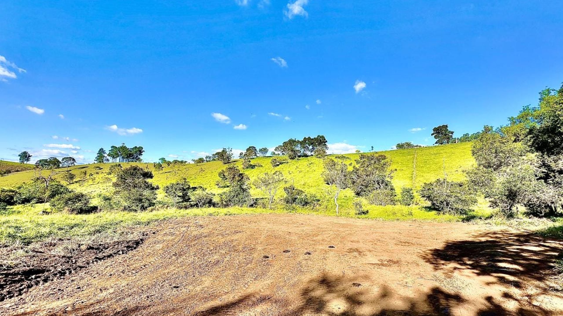 terreno rural de 20.000m² com privacidade e ótima localização em cambui no sul de minas (15)