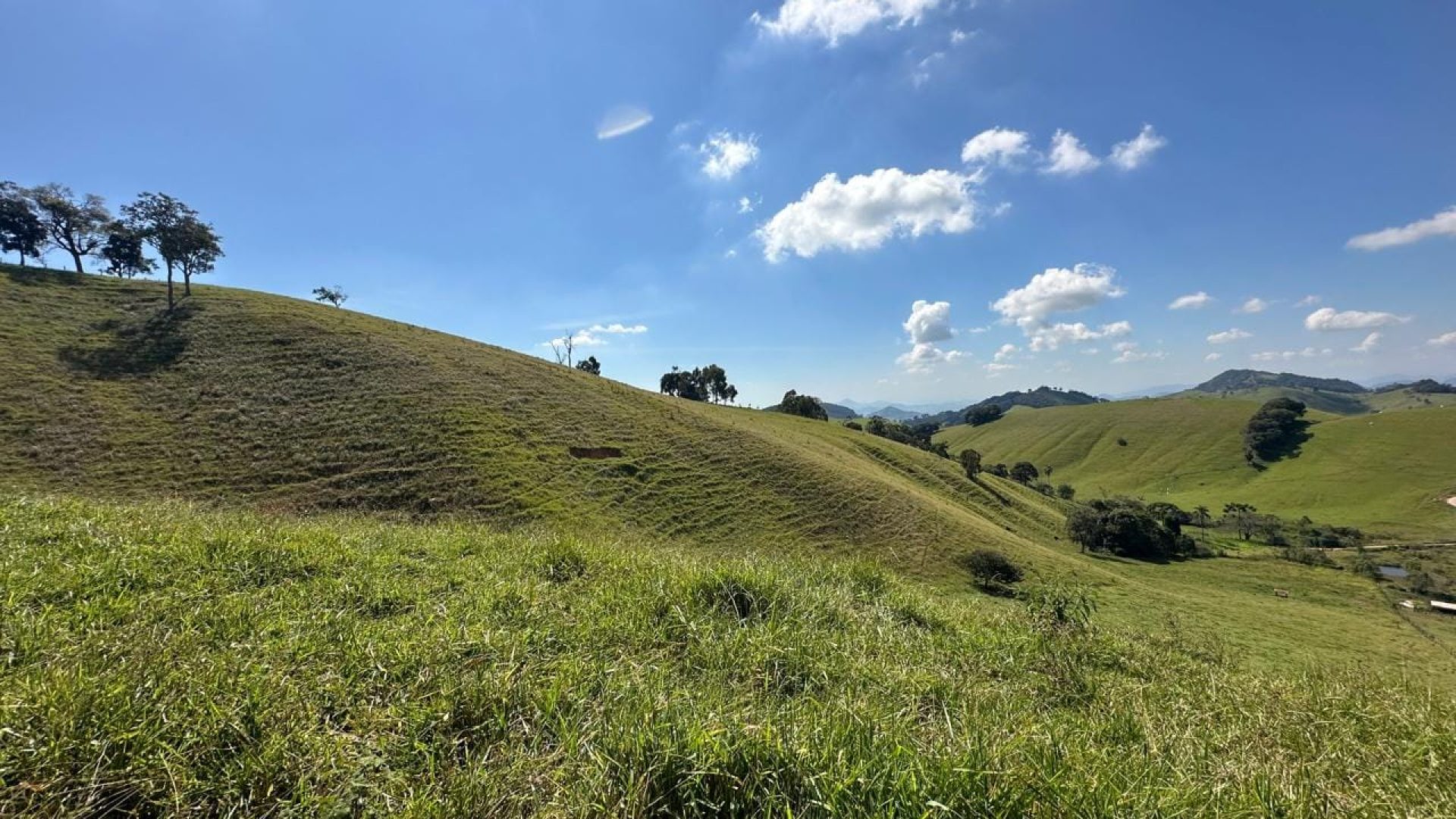 terreno-rural-de-72-000-m²-a-venda-na-regiao-da-cidade-de-corrego-do-bom-jesus-mg (1)