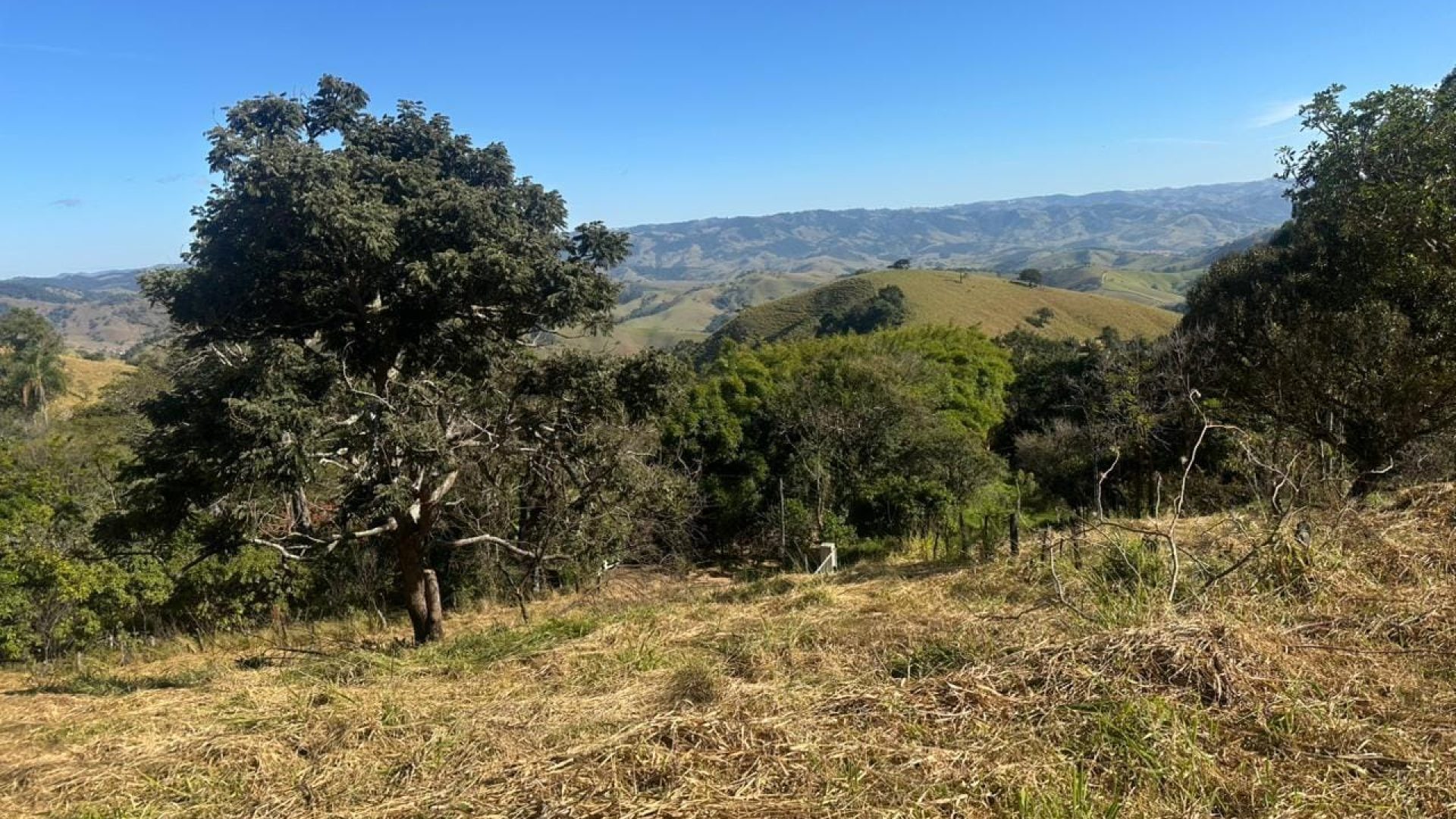 terreno-rural-para-cabana-na-montanha-a-venda-em-corrego-do-bom-jesus-mg (2)