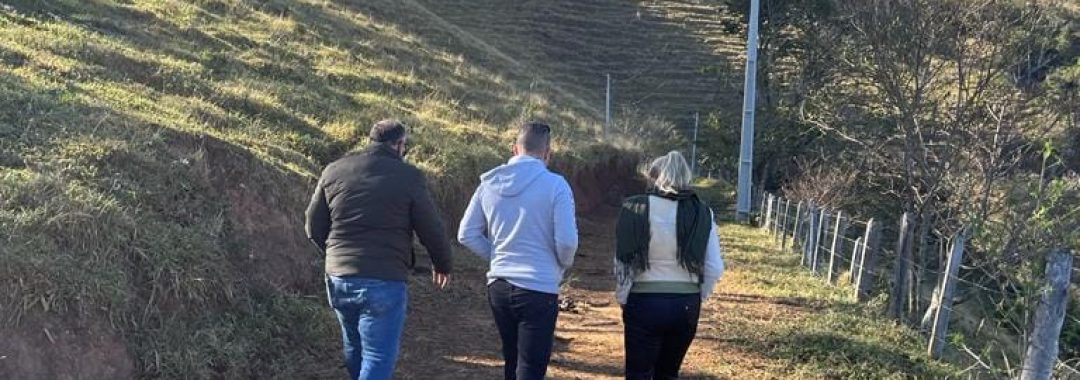 terreno rural, venda, Córrego do Bom Jesus, Sul de MG, vista panorâmica, chácara, sítio, rede de energia elétrica, (11)